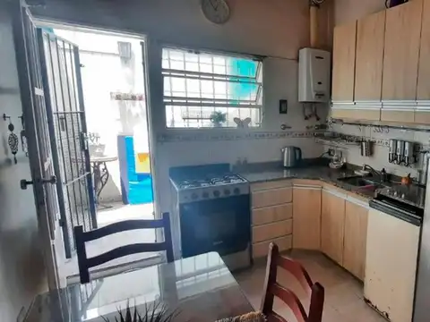 Depto Tipo Casa en Venta en Saavedra, USD 155.000