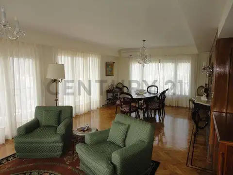 Departamento en Alquiler de 6 ambientes