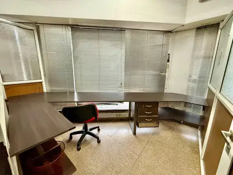 Oficina en Venta en Barrio España y Hospitales, USD 45.000