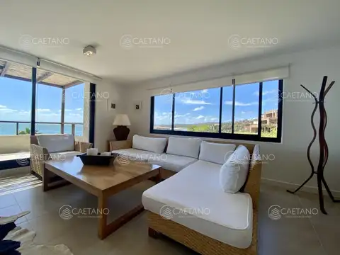 Apto en Quartier Punta Ballena, vista espectacular al mar!