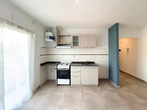 Maza 200, Piso 2