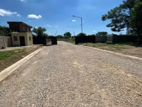 Venta de excelente lote de 246 m2 en Barrio Perimetrado