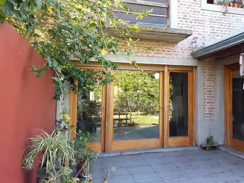 Calle 473 Bis entre 14 C y 15  al 700