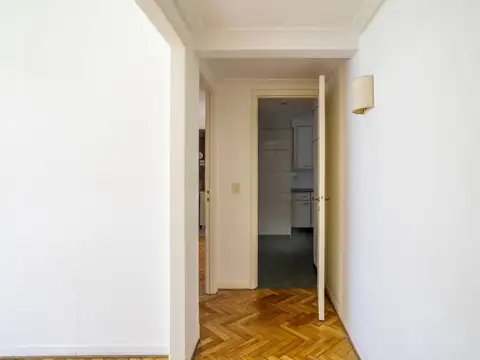 Pagano 2700, Piso 5