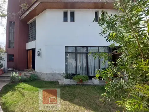 Casa en Quinta Sección