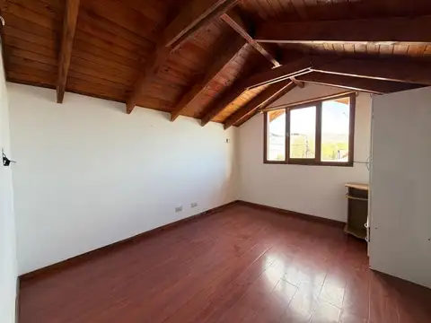 Depto Tipo Casa 3 ambientes con 1 baño