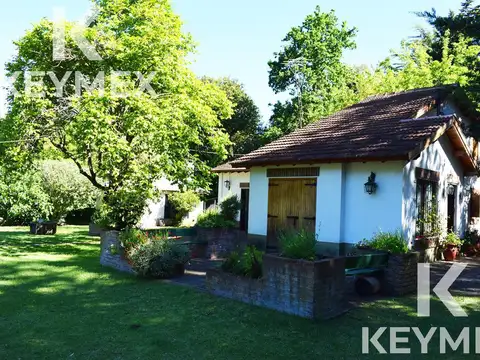 420 e/ 141 y 141bis Villa Elisa