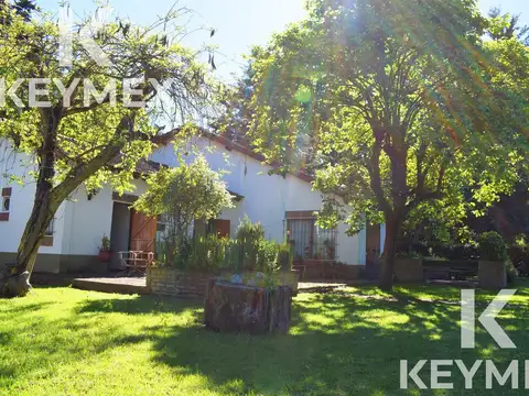 Casa en Venta con 6 cocheras
