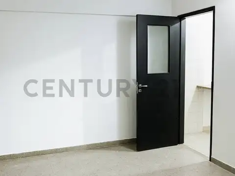 4 y 64 1500, Piso 0