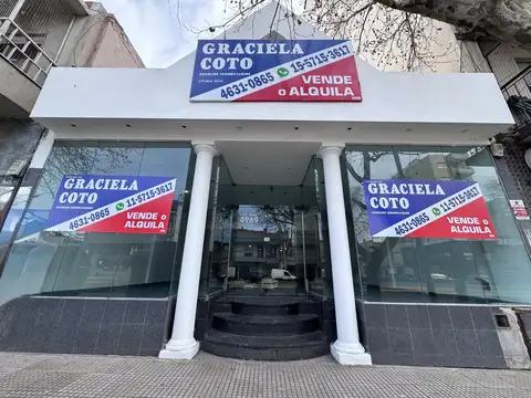 EXCELENTE LOCAL AL FRENTE EN DOS PLANTAS.