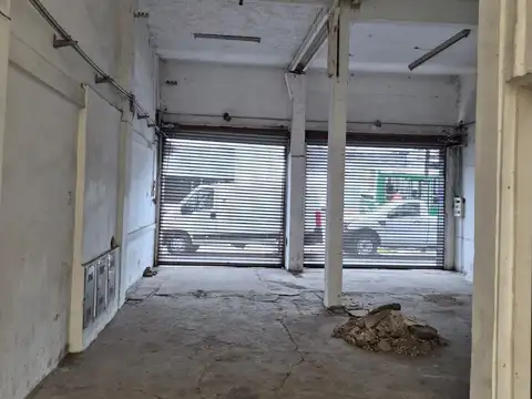 Local en Alquiler en Piñeyro, $ 2.300.000