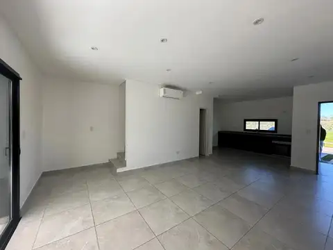 Departamento en Alquiler de 3 dormitorios