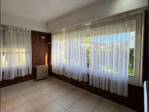Casa en Venta en Barrio El Jardín, USD 117.000