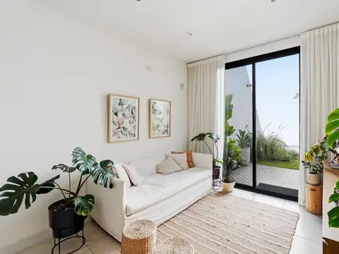 Depto Tipo Casa en Venta de 3 dormitorios