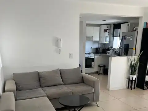 Departamento en Venta en Villa Raffo, USD 145.000