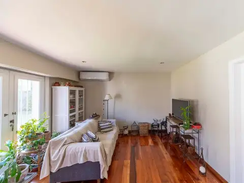 VENTA CASA HURLINGHAM 4 DORM GRAN LOTE B. INGLES