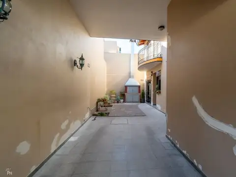 Casa 3 ambientes con 2 baños