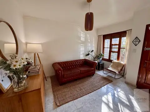 VENTA CASA CIUDAD JARDIN SOBRE CALLE AVIADOR FREDES 140M2