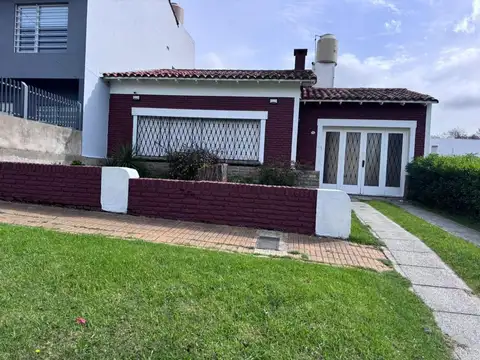 Alquiler 24 meses. Chalet 3amb, Punta Mogotes.