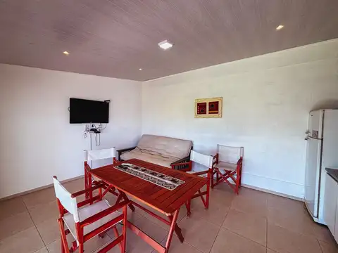 Casa quinta con pileta en Angelica - USD 50.000