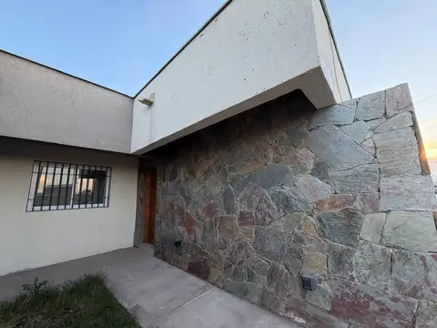 ALQUILER CASAN3 HAB EN BARRIO BELTRÁN NORTE
