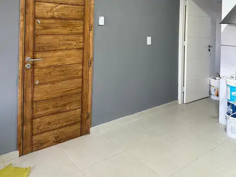 Casa en Alquiler con 1 cochera