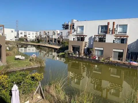 ALQUILER 2 AMBIENTES - SENDERO - NORDELTA - con cochera