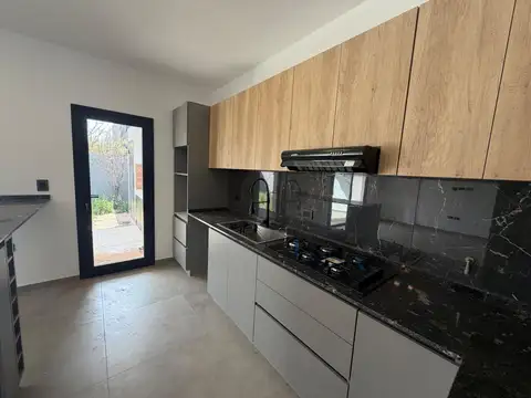 Casa en Alquiler A Estrenar