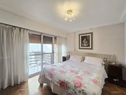 Departamento 4 ambientes con 3 baños