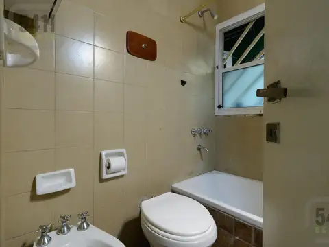Depto Tipo Casa en Venta 50 años