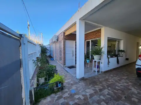VENTA CASA + DEPARTAMENTO NEUQUEN - VILLA CEFERINO
