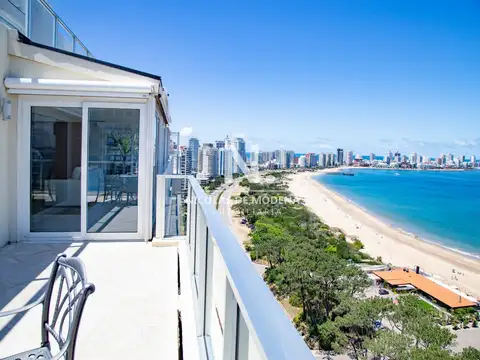 Departamento en Venta en Playa Mansa, USD 1.700.000