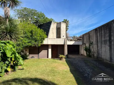 Tapia de Cruz 300