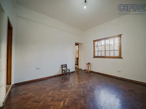 PH de 3 ambientes  primer piso por escalera con Bajas expensas