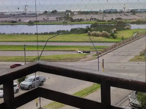 Venta Departamento 2 ambientes con cochera frente a balnearios de Punta Mogotes