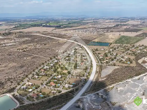Terreno en Venta 2.100  mts Fondo