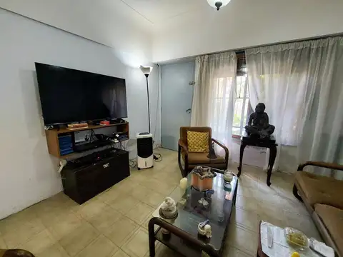 Casa 6 ambientes con 3 baños