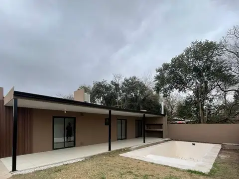 Casa en Venta con 1 cochera