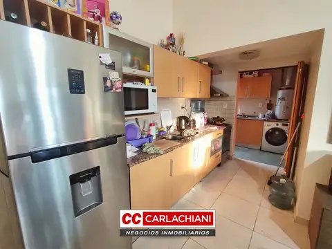 Casa 5 ambientes con 2 baños