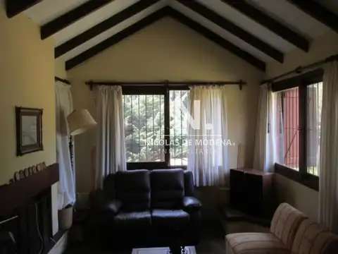 Casa 5 ambientes con 3 baños
