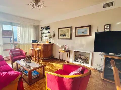 Departamento 3 Ambientes Reciclado, con Dependencia. Zona Torreón.