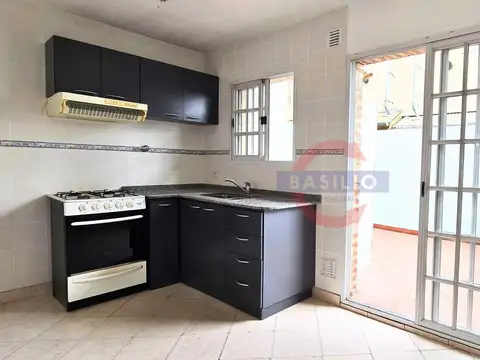 Depto Tipo Casa en Venta al Este