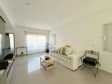 Casa en Venta en Los Olivares, USD 320.000