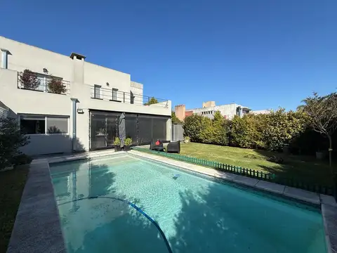Casa 4 AMB en VENTA APTO CREDITO, Barrio Privado Los Olivares