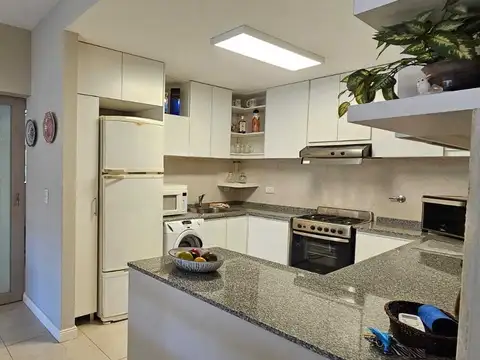 Departamento en Alquiler en Complejo Liquidambar, USD 1.250