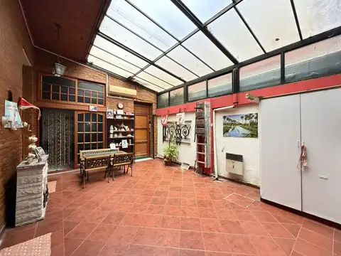 Avenida Raúl Scalabrini Ortiz 200