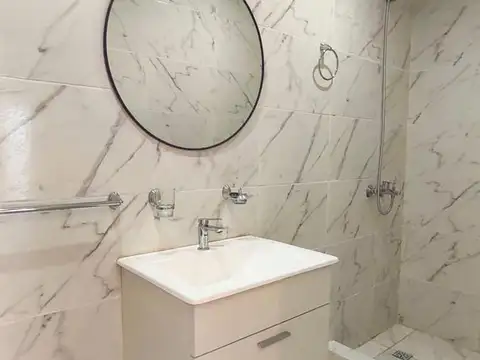 Depto Tipo Casa en Venta al Este