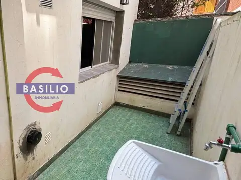 Depto Tipo Casa 2 ambientes con 1 baño