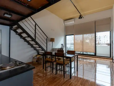 Monoambiente tipo loft con cochera