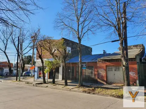 Casa 5 ambientes con 1 baño